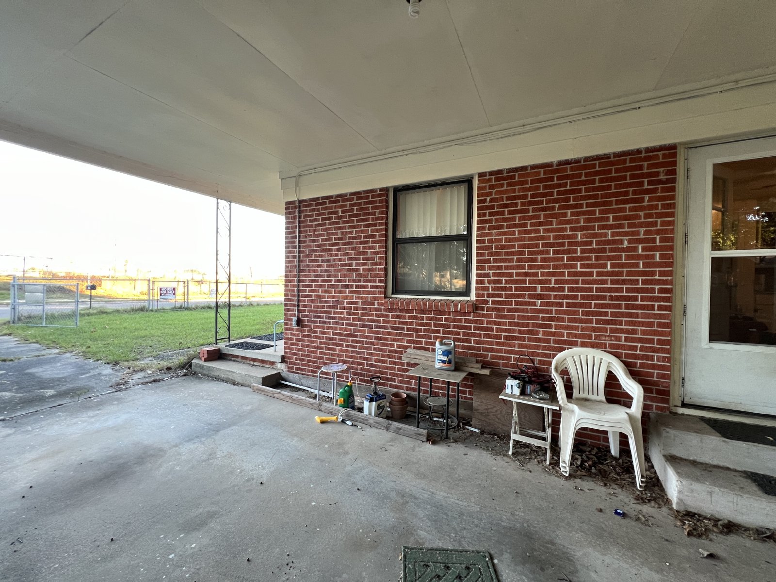 Fixer-Upper Opportunity – 3-Bedroom, 2-Bathroom Brick Home property image